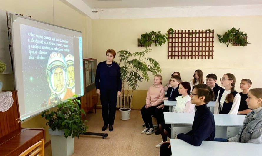 5 сентября исполнилось бы 93 года дважды герою Советского Союза, летчику-космонавту, нашему земляку Андрияну Григорьевичу Николаеву